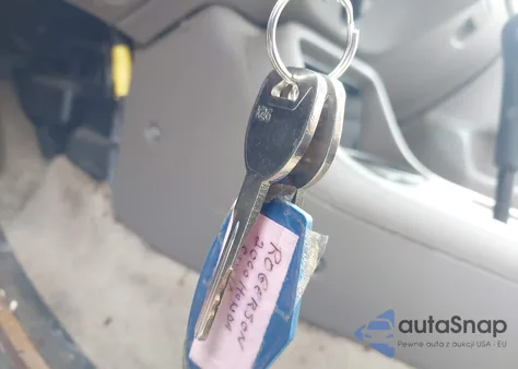 2000 Honda Civic Value Package из США, поврежденный, VIN 2HGEJ6610YH546683